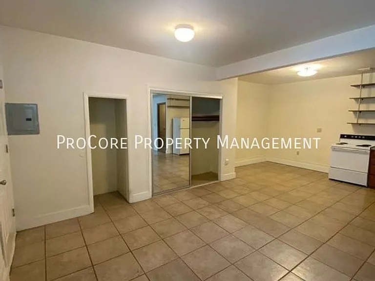 1207 W Washington St — Photo 29