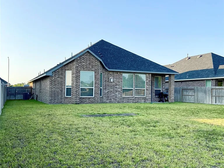 12106 Champions Forest Dr — Photo 22