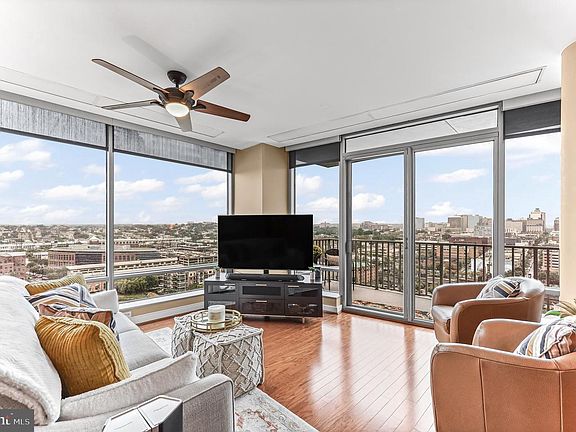 2nd image of 105 Christina Lndg APT 1701