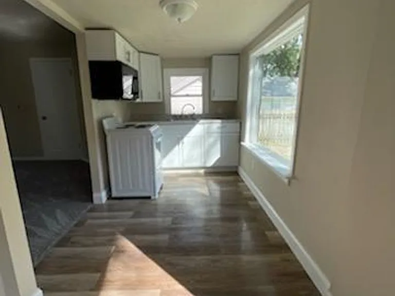 4122 Cornell St — Photo 2