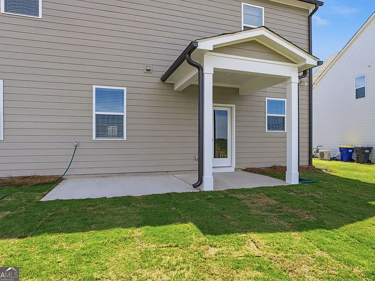 142 Henley St — Photo 23