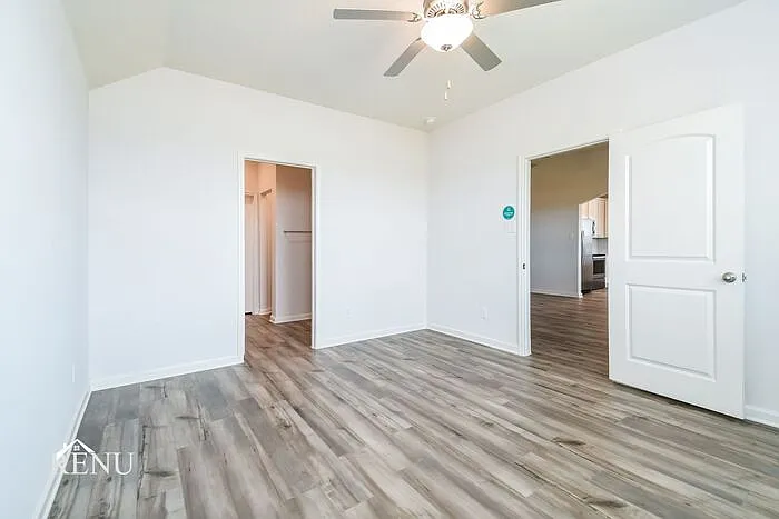 1017 Wheatfield Ln — Photo 12