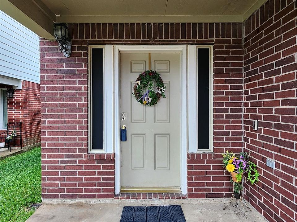 1st image of 14802 Mesa Village Dr