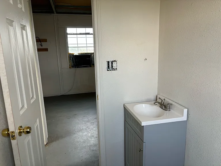 101 Industrial Park #A — Photo 9
