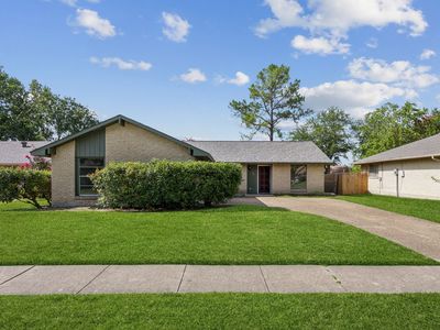 902 Spring Lake Dr, Garland, TX, 75043