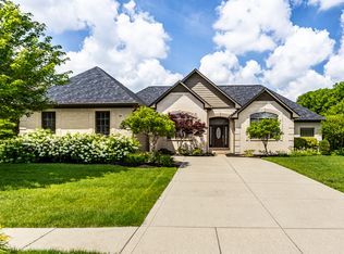 9843 Wading Crane Ave, McCordsville, IN 46055