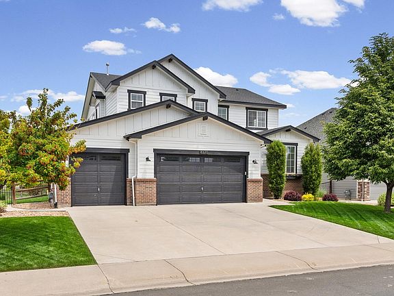 3rd image of 8370 Cherry Blossom Dr