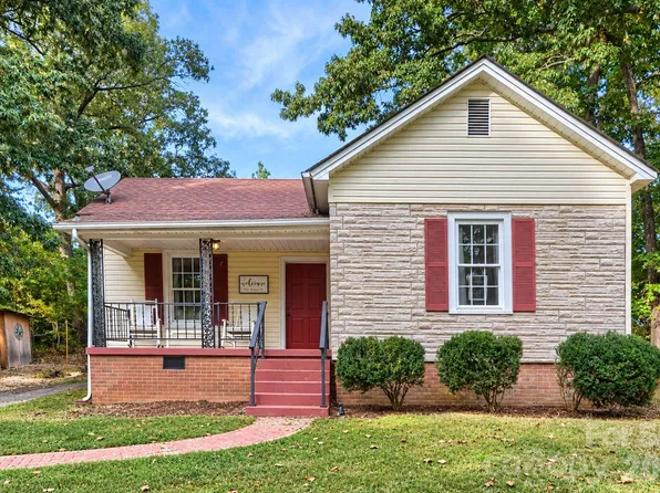 712 Baker St, Kannapolis, NC 28081