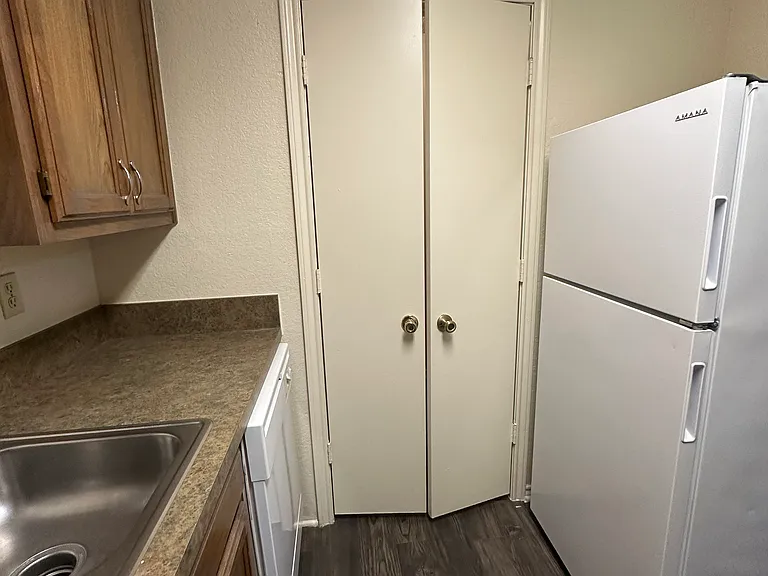 721 Avenue A #6 — Photo 6