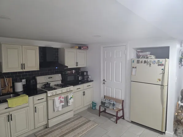 750 Cypress St #Bs, New Milford, NJ 07646