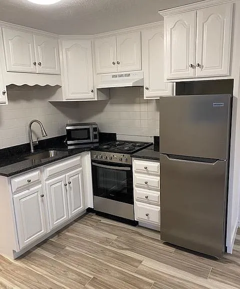 51 Maynard Rd — Photo 5