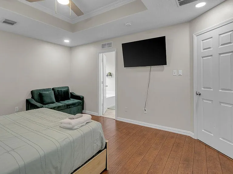 746 Cape Cottage Ln — Photo 24