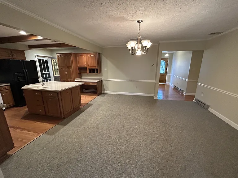 8509 Winchester Ave — Photo 6