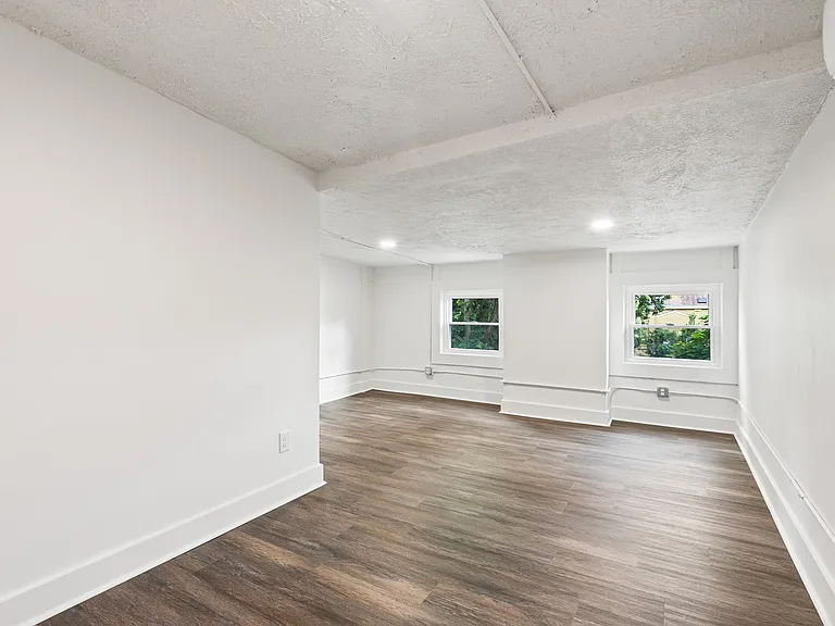 427 Whiteman St #5 — Photo 10