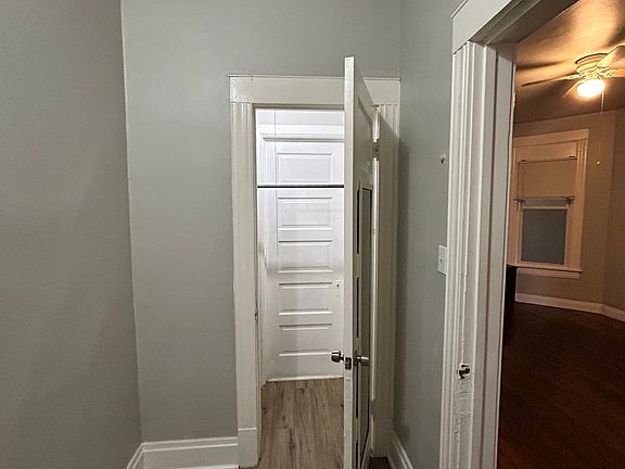 4th image of 8132 S Exchange Ave #1