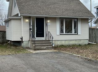 172 Ray Blvd, Thunder Bay, ON P7B4C7