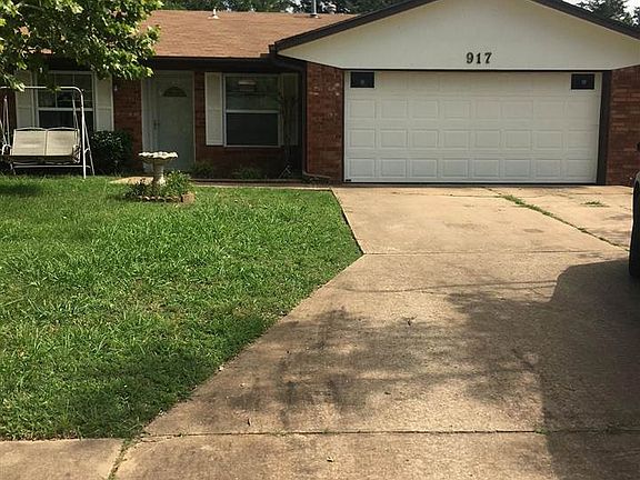 2nd image of 917 E Brooke Ave