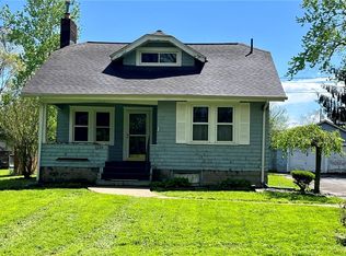 1126 Puritan Dr, Sharon, PA 16146