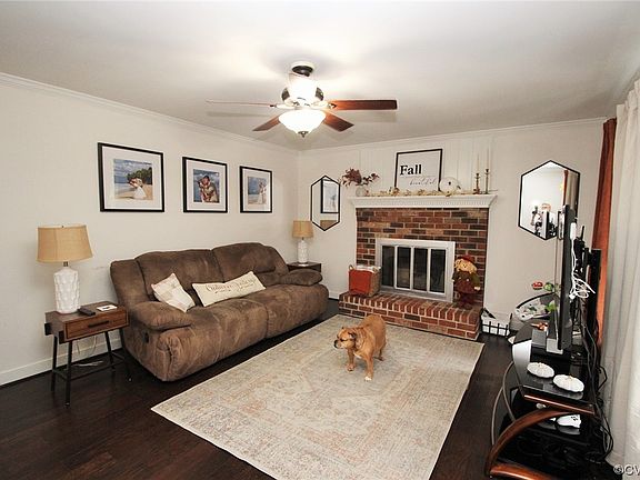 4th image of 7082 Foxlair Dr