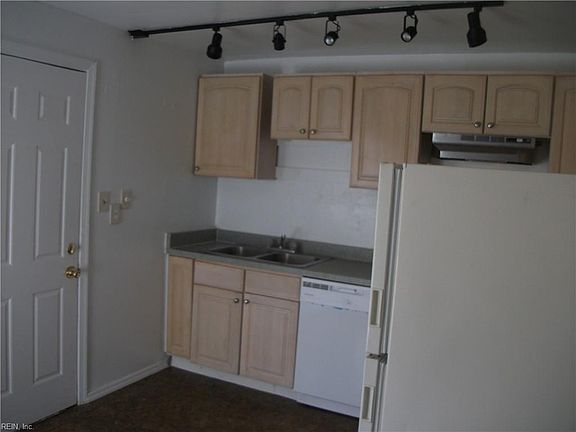 4th image of 211 Glendale Ave #A