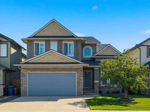 809 W Canoe Grn SW, Airdrie, AB T4B 3K6