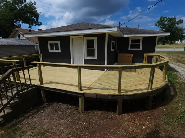 1007 S 1st St, Rogers, AR 72756