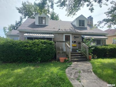 1328 N 11th St, Pekin, IL, 61554