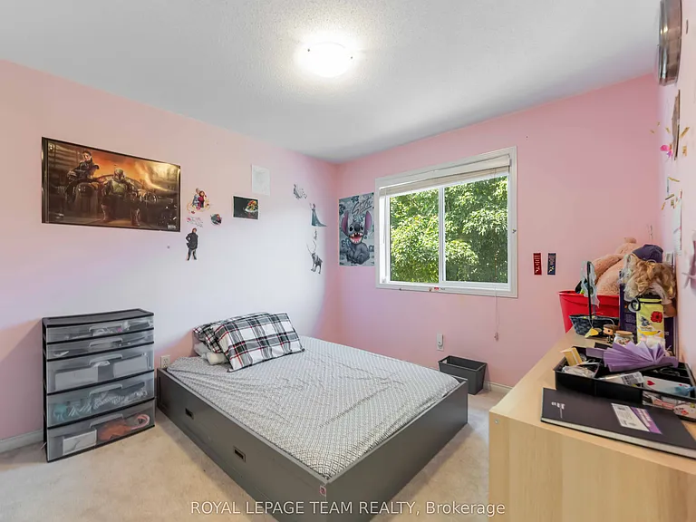 16 Cohen Ave — Photo 21