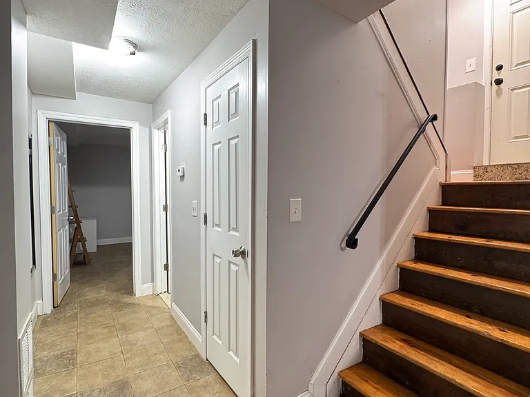 15 Newberry Ave #BASEMENT — Photo 8