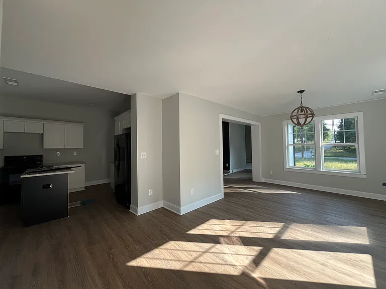 203 Covington St — Photo 3
