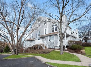 8 Squire Ct #8, Englewood, NJ 07631