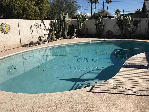 4th image of 1260 E Manhatton Dr