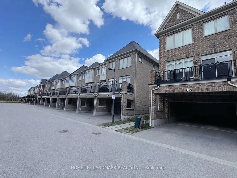 29 Sharbot Ln — Photo 2