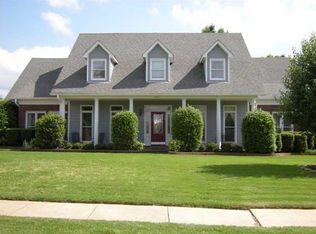 377 Tribal Woods Rd, Collierville, TN 38017