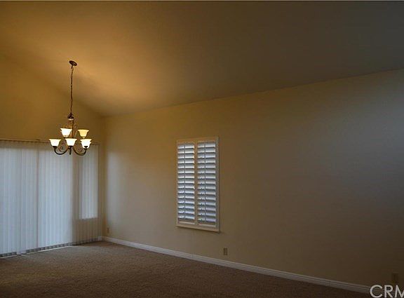 3rd image of 26177 Vanderbilt Ct