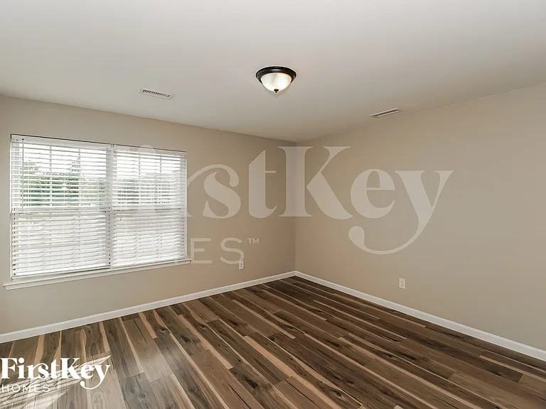 11677 Striker Ln — Photo 14