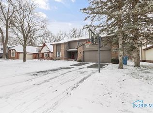 7035 Shooters Hill Rd, Toledo, OH 43617