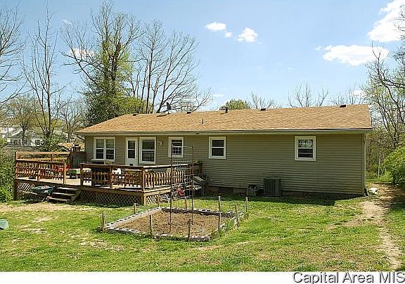 5th image of 110 E Hoehn St
