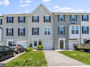 182 Norwood Dr, Falling Waters, WV 25419