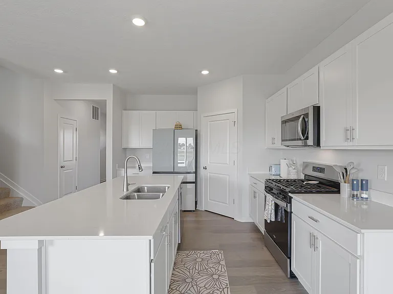 758 Leslie Dr — Photo 16