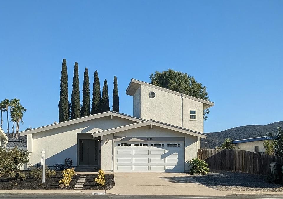 1st image of 8427 Carlton Oaks Dr