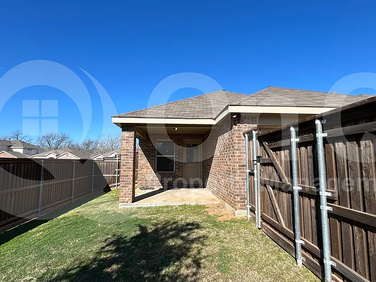 1235 Acmite Ave — Photo 16