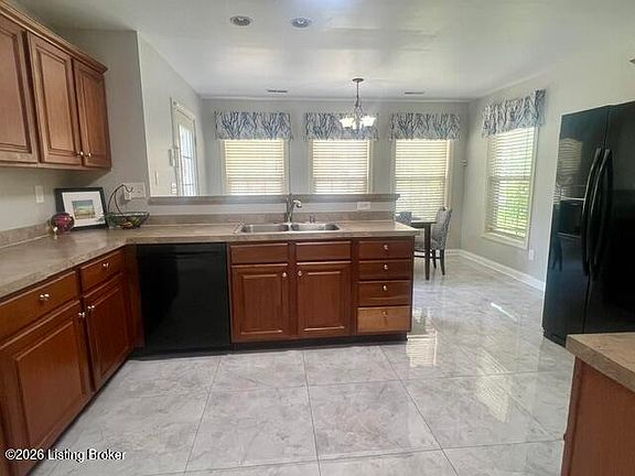 5th image of 5103 Amber Hill Pl