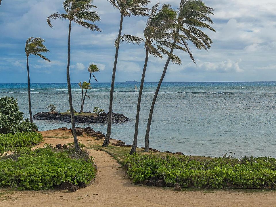 Kahala Beach