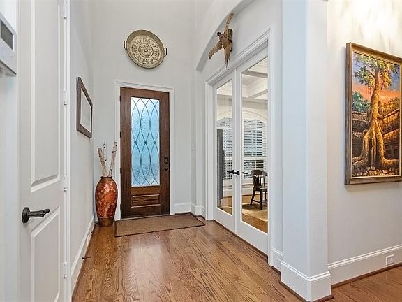 5th image of 4821 De Milo Dr