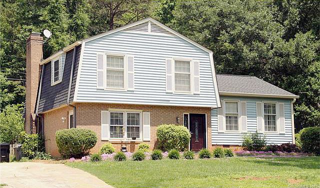 1st image of 212 Ogden Dr