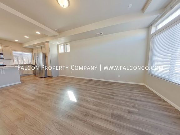 3rd image of 6141 Callan Dr