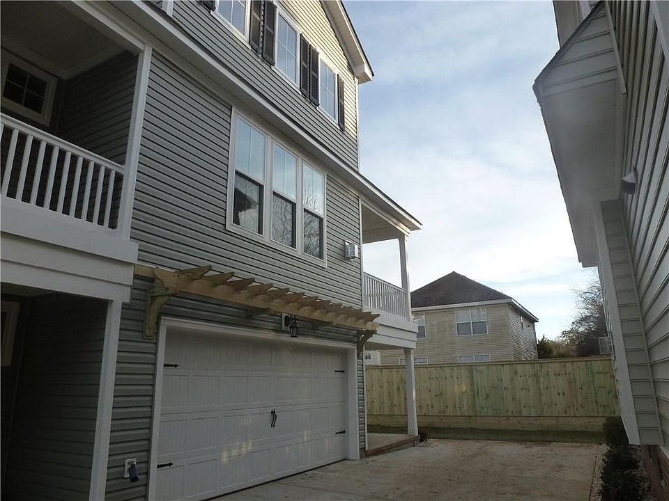 1st image of 4661 Lee Ave #B