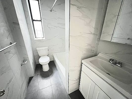 5th image of 83-16 Lefferts Blvd #2W