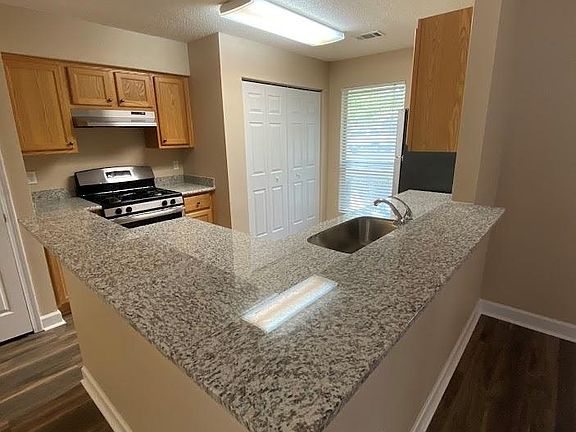 2nd image of 62 Blue Echo Ct